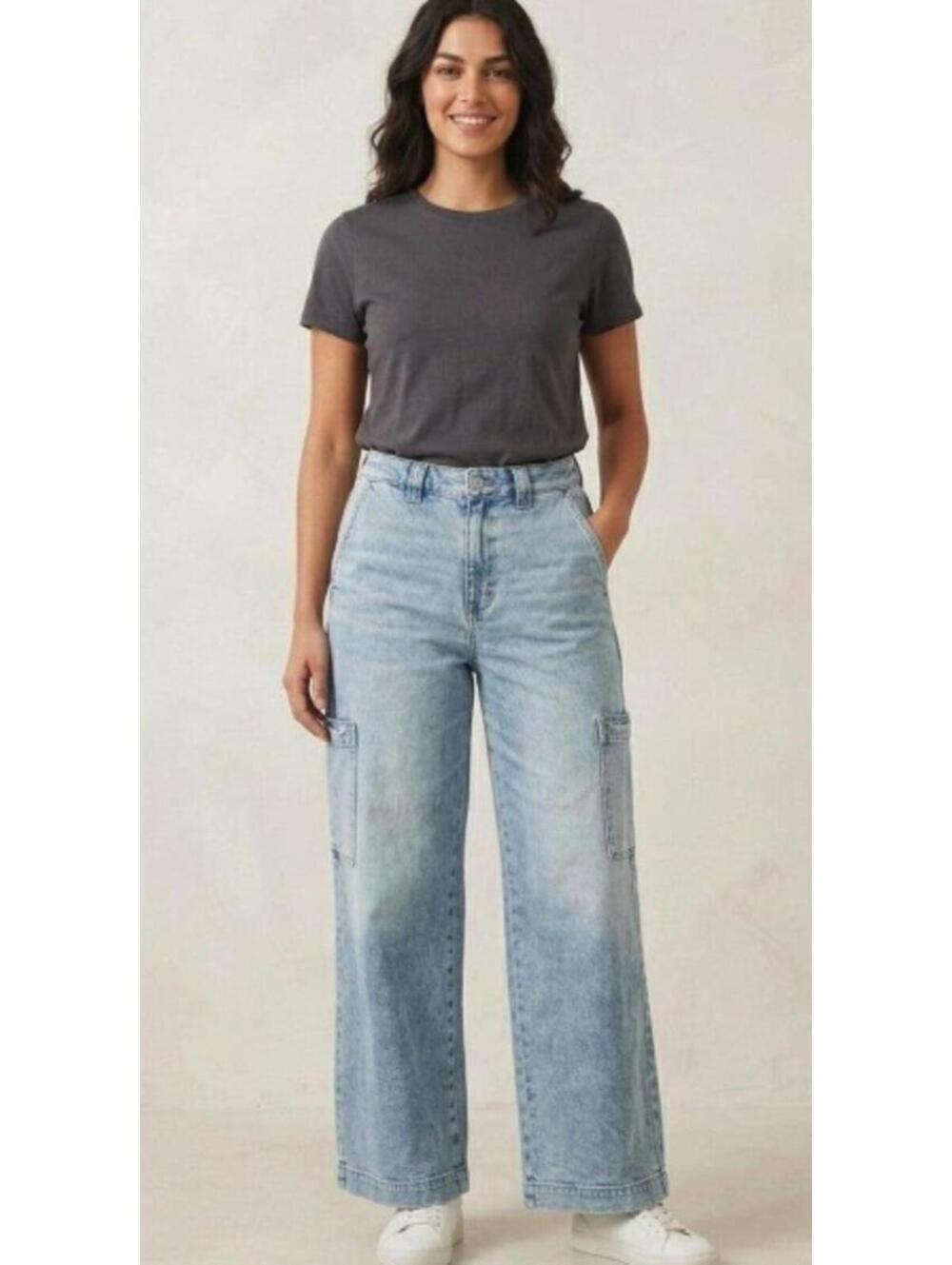 American Eagle Super High Rise Baggy Wide-leg Cargo Jean - Women's 28